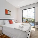 Orinoco Sunset House I - Private Jacuzzi Calheta (Madeira)