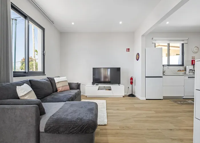 Orinoco Sunset House I - Private Jacuzzi * Calheta (Madeira)