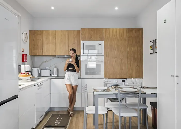 Orinoco Sunset House I - Private Jacuzzi * Calheta (Madeira)