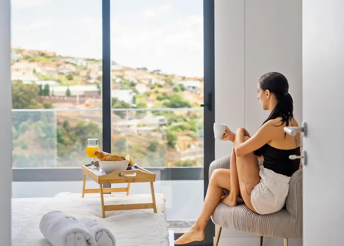 Orinoco Sunset House I - Private Jacuzzi Calheta (Madeira)